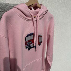 Bluza z haftem wozu strażackiego