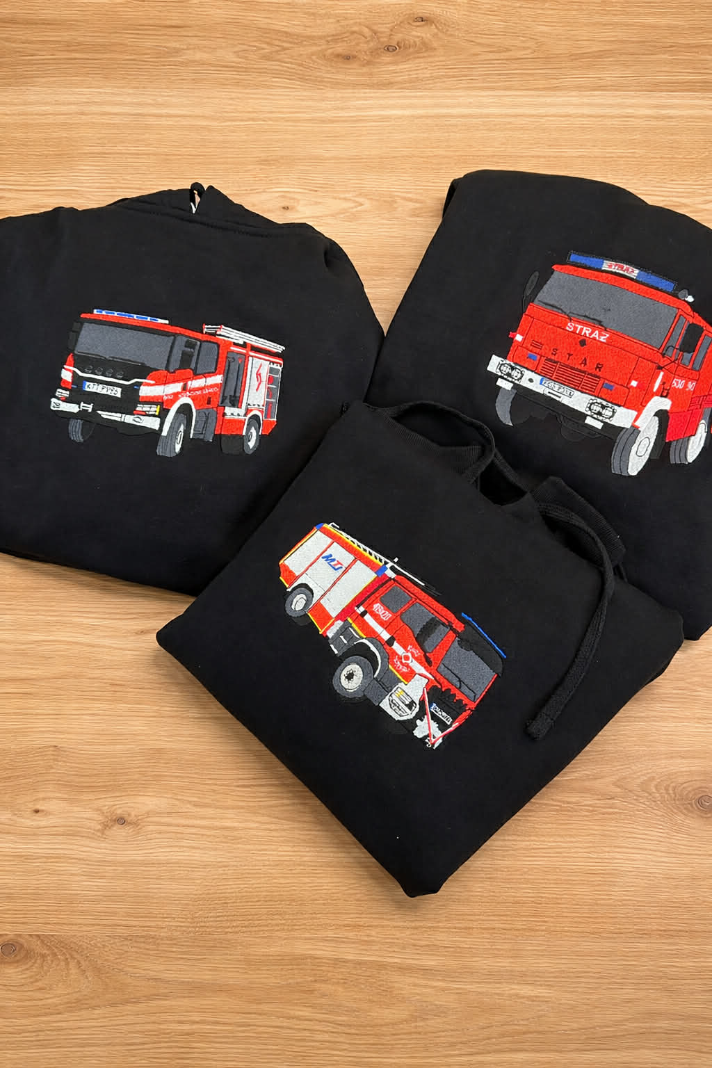bluzy z haftem wozu strażackiego - GS Factory
